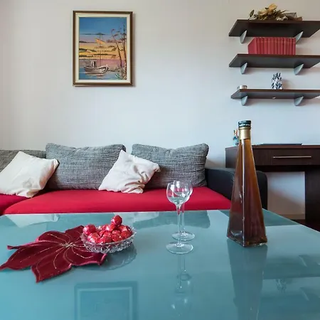 De Luxe Mediteran 3**** Apartment *