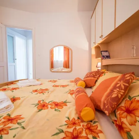 De Luxe Mediteran 3**** Apartment